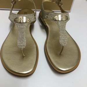 Michael Kors thong sandals Size 8